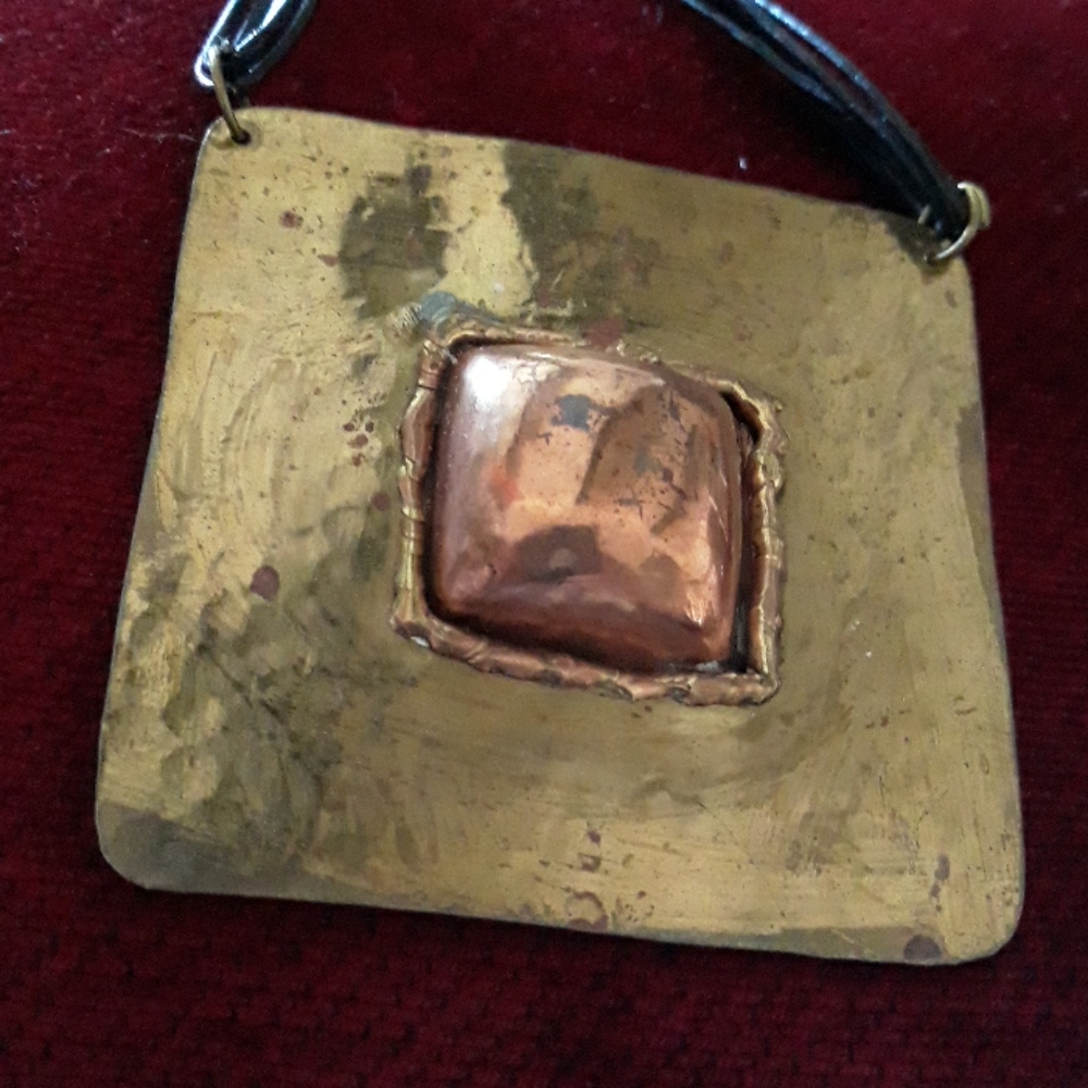 Necklce - Picture 7 of 7